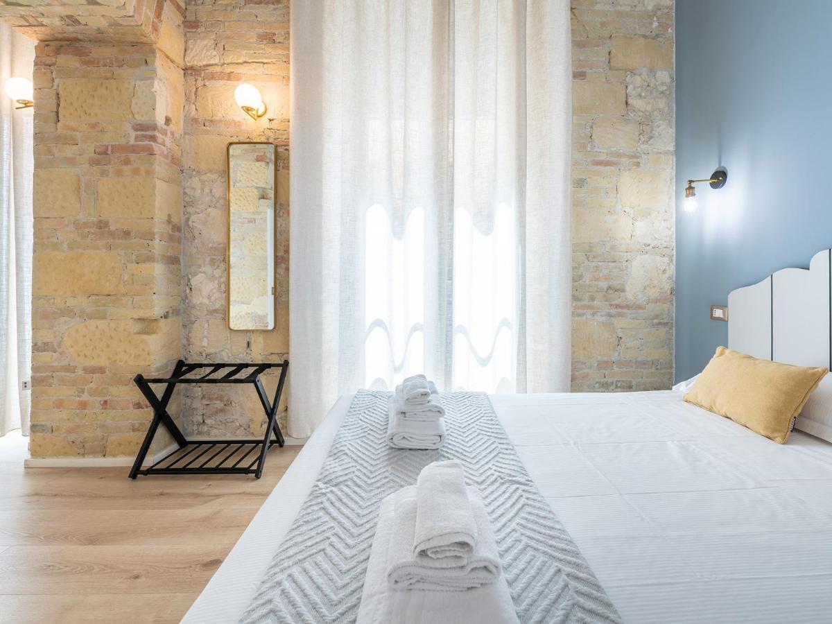 Orma Design Rooms - Historic Centre 卡利亚里 外观 照片